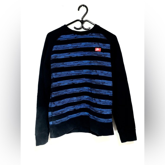 COZY NIKE CREWNECK SWEATSHIRT - Picture 2 of 2